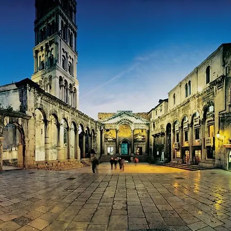 Diocletian Palace Penthouse 스플리트